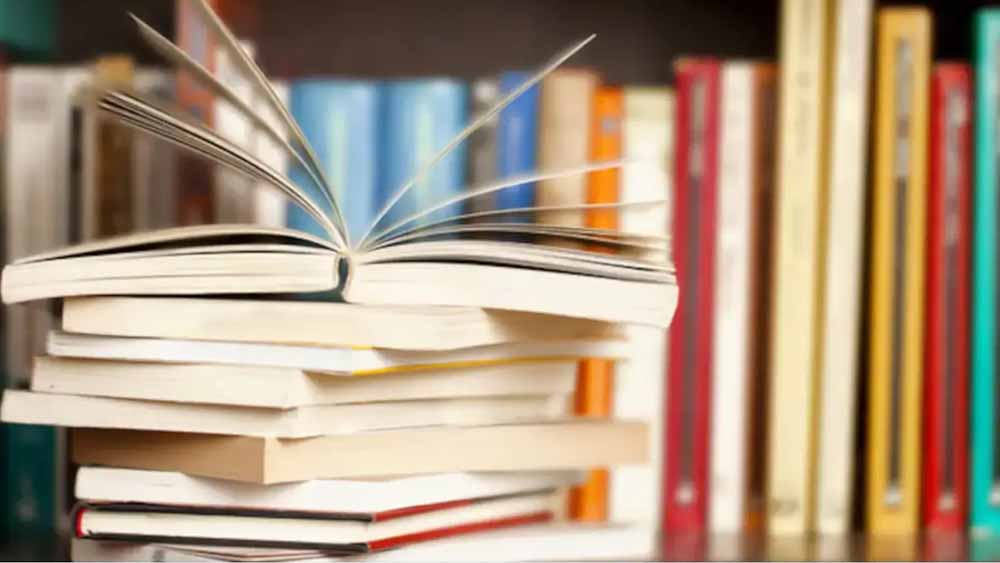 निजी स्कूलों की मनमानी खत्म: SCERT की मुफ्त किताबें देने का आदेश निजी स्कूलों की मनमानी खत्म: SCERT की मुफ्त किताबें देने का आदेश