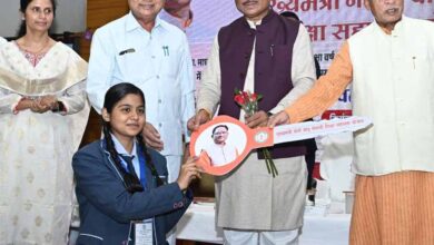 मेधावी छात्रों के लिए बड़ी राहत: मुख्यमंत्री नोनी बाबू शिक्षा योजना से मिल रही लाखों की सहायता