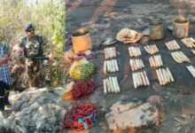 छत्तीसगढ़-ओडिशा सीमा पर बड़ा खुलासा: जंगल से भारी विस्फोटक बरामद, CRPF ने तेज की सर्चिंग