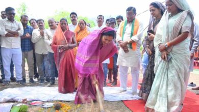 मंत्री लक्ष्मी राजवाड़े ने 13.22 करोड़ के विकास कार्यों का किया शुभारंभ