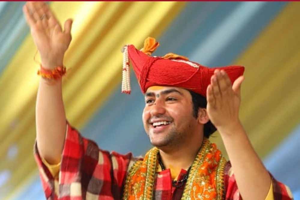 बागेश्वर बाबा का लेंसकार्ट पर बयान: नक्कटा, तू अपनी कंपनी लाहौर में खोल ले, बेटा गड़बड़ हो गए हो तुम