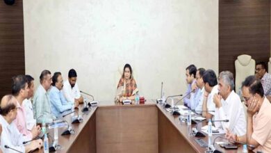 समय सीमा में पूरी हों पेयजल व्यवस्थाएं: राज्यमंत्री गौर गोविंदपुरा के विकास कार्यों की समीक्षा, देरी पर जताई नाराजगी समय सीमा में पूरी हों पेयजल व्यवस्थाएं: राज्यमंत्री गौर गोविंदपुरा के विकास कार्यों की समीक्षा, देरी पर जताई नाराजगी