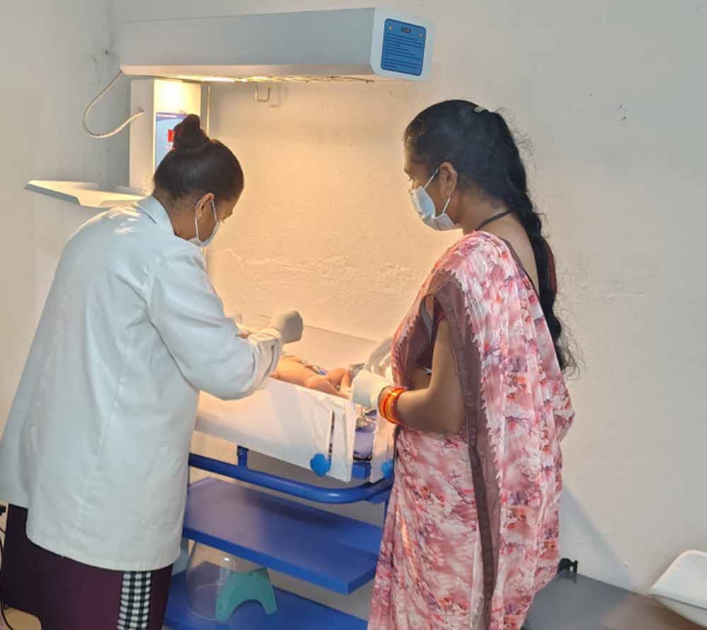 बीजापुर के पालनार में स्वास्थ्य क्रांति: ‘आयुष्मान आरोग्य मंदिर’ से बदल रही वनांचल की तस्वीर बीजापुर के पालनार में स्वास्थ्य क्रांति: ‘आयुष्मान आरोग्य मंदिर’ से बदल रही वनांचल की तस्वीर