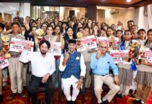 भोपाल के मेधावी विद्यार्थियों से मिले मंत्री  सारंग