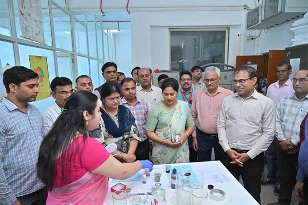 प्रयोगशालाओं के तकनीकी प्रशिक्षण से शिक्षकों की क्षमता में होगी वृद्धि : सचिव डॉ. गोयल
