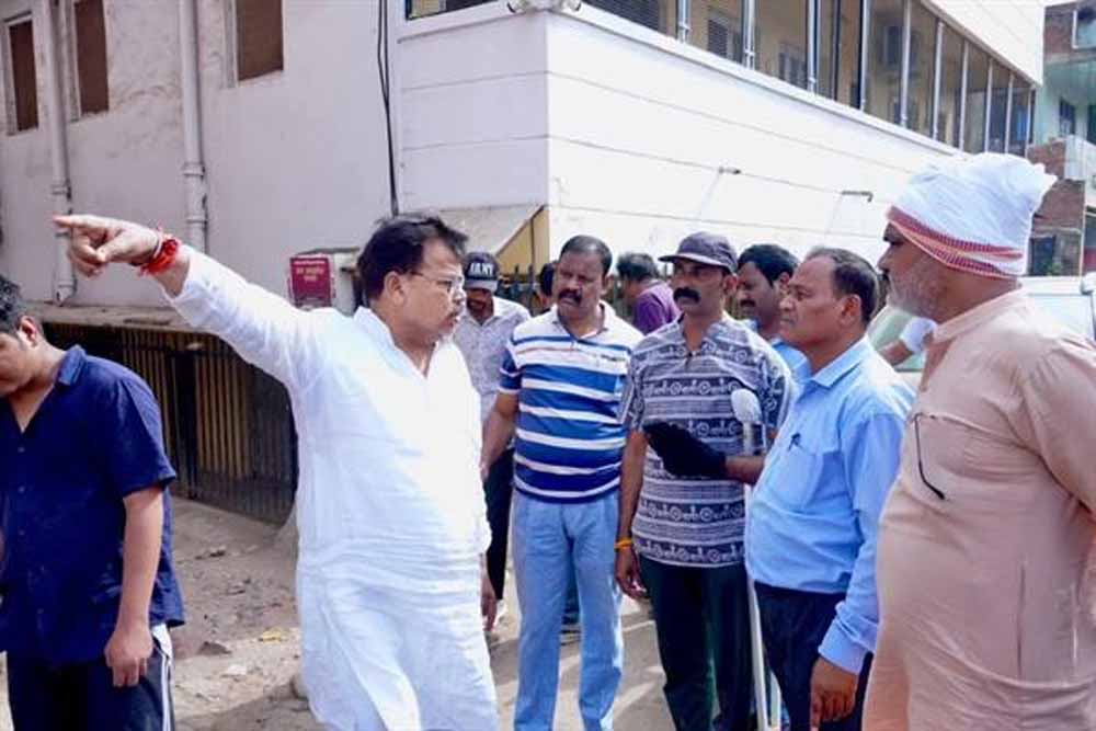 सीवर, जलभराव और जाम जैसी समस्याओं का समाधान सुनिश्चित किया जाए – ऊर्जा मंत्री तोमर