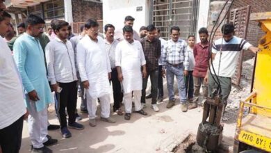 ऊर्जा मंत्री  तोमर ने उपनगर ग्वालियर में नाला निर्माण एवं सीवर लाइन का किया निरीक्षण