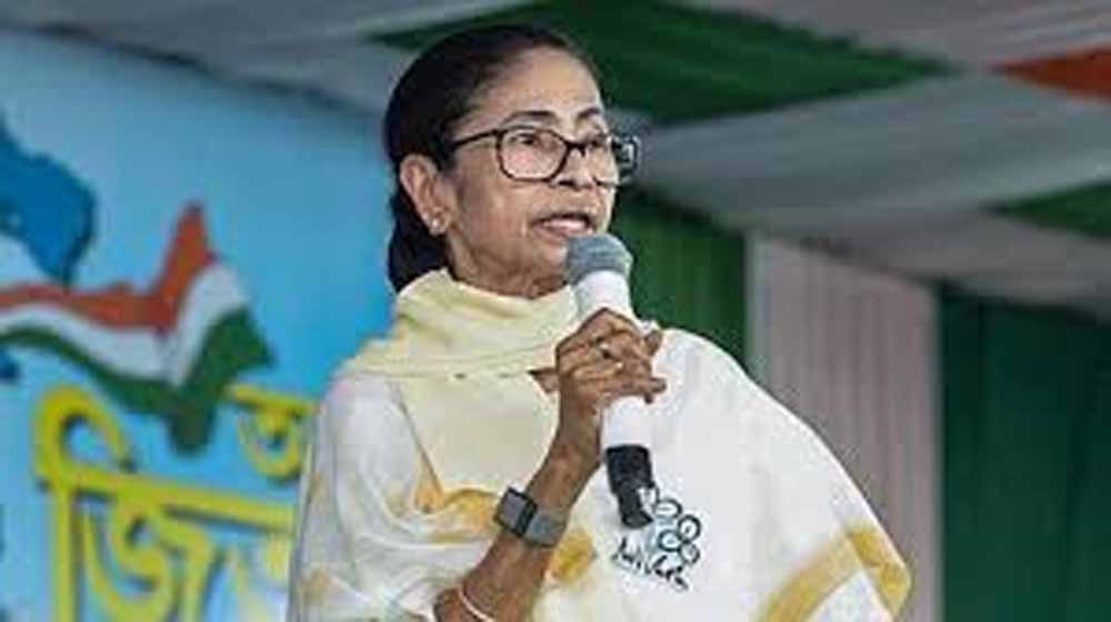 ‘गोली मारो, ठोक दो’—TMC का आरोप: BJP नेताओं ने ममता बनर्जी को दी जान से मारने की धमकी ‘गोली मारो, ठोक दो’—TMC का आरोप: BJP नेताओं ने ममता बनर्जी को दी जान से मारने की धमकी