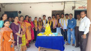 10वीं 12वीं का रिजल्ट घोषित बच्चों ने मारी बाजी