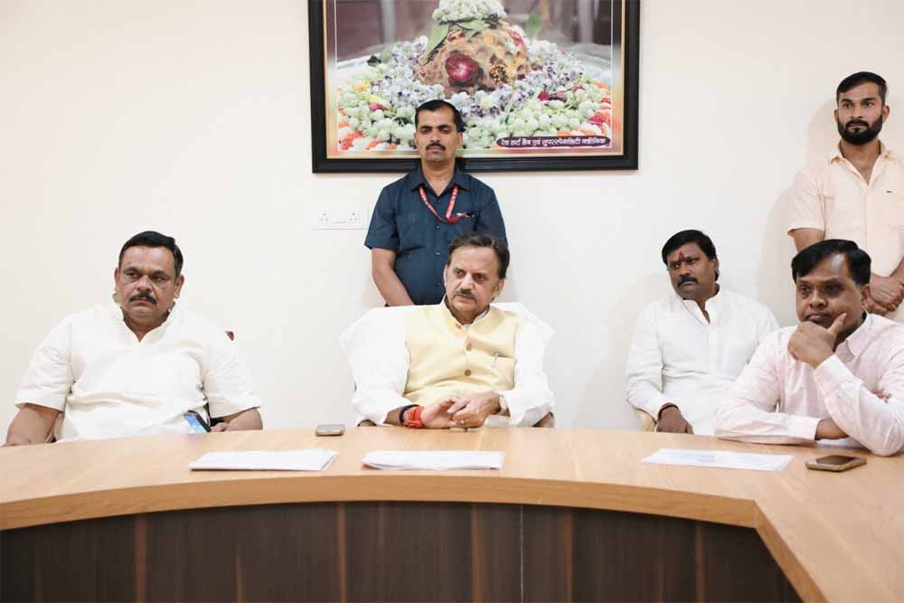 पॉलिटेक्निक कालेज के विद्यार्थियों को मिलेगी सौ सीटर छात्रावास की सुविधा : उप मुख्यमंत्री शुक्ल पॉलिटेक्निक कालेज के विद्यार्थियों को मिलेगी सौ सीटर छात्रावास की सुविधा : उप मुख्यमंत्री शुक्ल