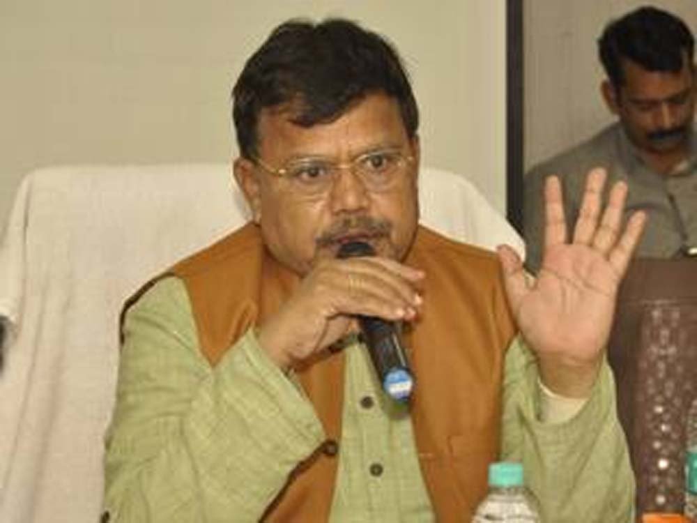 सीएम हेल्पलाइन की शिकायतों के निराकरण में ऊर्जा विभाग बना नबंर-1 : ऊर्जा मंत्री तोमर सीएम हेल्पलाइन की शिकायतों के निराकरण में ऊर्जा विभाग बना नबंर-1 : ऊर्जा मंत्री तोमर