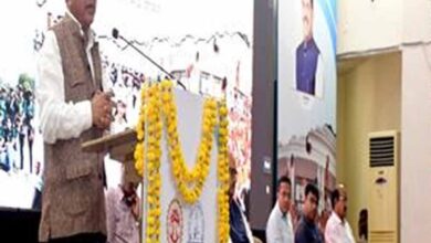 विद्यार्थी पारंपरिक कक्षा शिक्षा से आगे बढ़कर विज्ञान के व्यावहारिक एवं अनुप्रयुक्त स्वरूप से हुए परिचित