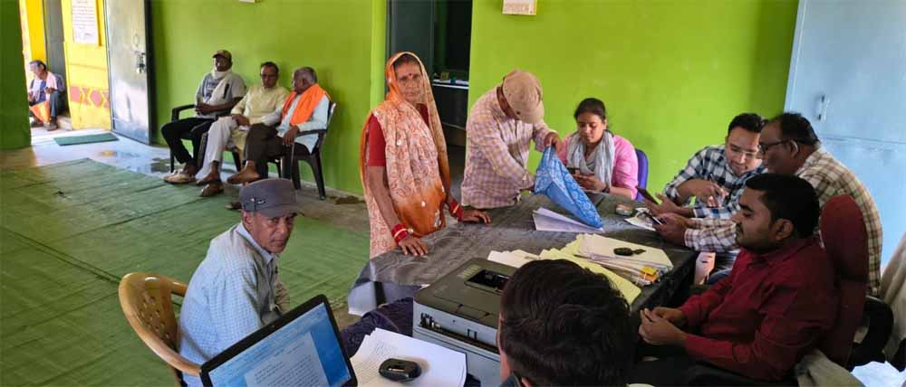 गांव में ही मिला न्याय—अकलाडोंगरी लिंक कोर्ट से राजस्व मामलों का त्वरित समाधान गांव में ही मिला न्याय—अकलाडोंगरी लिंक कोर्ट से राजस्व मामलों का त्वरित समाधान