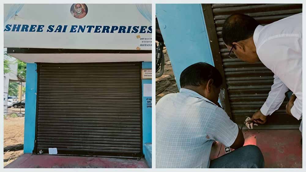 सेंट जेवियर्स स्कूल पर प्रशासन की बड़ी कार्रवाई, यूनिफार्म बेचने वाली दुकान सील सेंट जेवियर्स स्कूल पर प्रशासन की बड़ी कार्रवाई, यूनिफार्म बेचने वाली दुकान सील