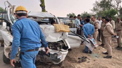 झपकी ने ली सात जानें: जालौन सड़क हादसे में मची तबाही झपकी ने ली सात जानें: जालौन सड़क हादसे में मची तबाही
