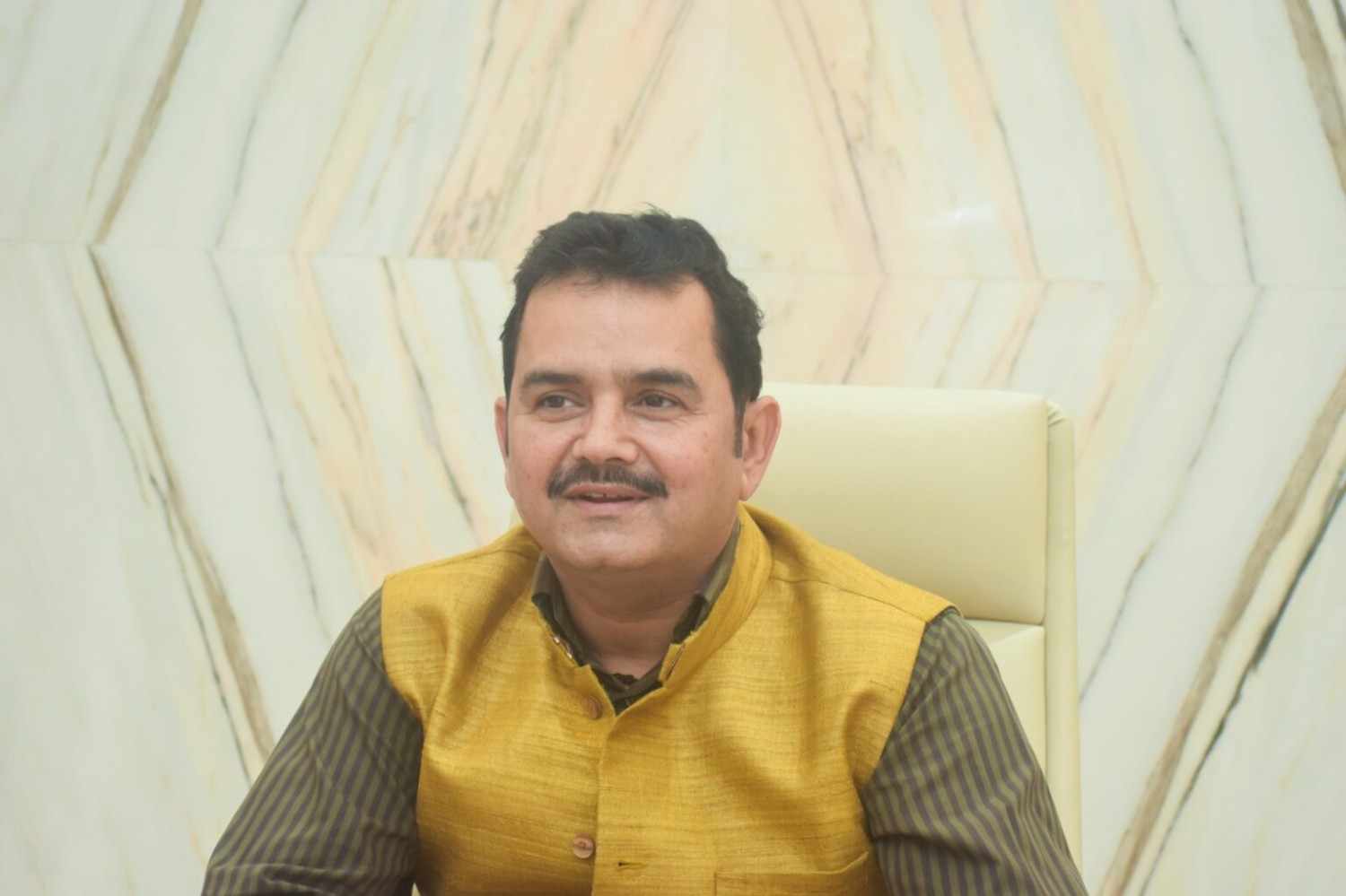 सचिव की कलेक्टरों को दो टूक : अवैध रेत खनन पर सख्ती से हो कार्रवाई, सीएम के निर्देशों के पालन में लापरवाही पर कलेक्टर होंगे जिम्मेदार