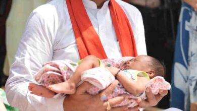 एक माह के नवजात का मुख्यमंत्री ने किया नामकरण, “रविशंकर” नाम से गूंजा गांव का आंगन