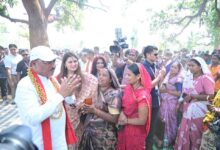 एक चौपाल ऐसा भी जहाँ खुशियों और तालियों की रही गूंज
