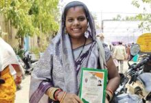 सुनीता जायसवाल को मौके पर मिला राशन कार्ड, चेहरे पर लौटी मुस्कान,प्रशासन की संवेदनशीलता, त्वरित कार्रवाई से हितग्राही ने जताया आभार