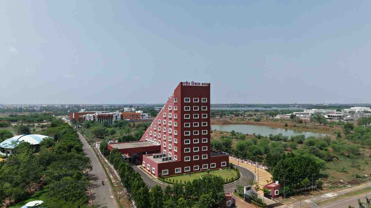 नवा रायपुर अटल नगर: विकास, निवेश और आधुनिक भारत का उभरता स्मार्ट शहर नवा रायपुर अटल नगर: विकास, निवेश और आधुनिक भारत का उभरता स्मार्ट शहर