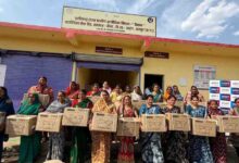 मुख्यमंत्री विष्णु देव साय की घोषणा का त्वरित असर: कोसरंगी की दीदियों को मिली 50 निःशुल्क सिलाई मशीनें