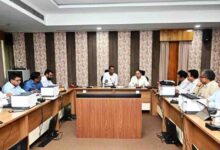 ‘नगरीय निकाय से समन्वय कर शहर के बीच बनने वाली सड़कों में निर्माण के दौरान ही करें नाली, अंडरग्राउंड केबल, पाइपलाइन के लिए प्रावधान’- मुकेश कुमार बंसल 
