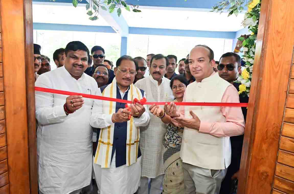 युवाओं के लिए तकनीकी क्रांति की सौगात: मुख्यमंत्री विष्णुदेव साय ने किया अत्याधुनिक आईटी पार्क का लोकार्पण युवाओं के लिए तकनीकी क्रांति की सौगात: मुख्यमंत्री विष्णुदेव साय ने किया अत्याधुनिक आईटी पार्क का लोकार्पण