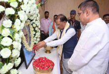 मुख्यमंत्री विष्णुदेव साय ने स्वर्गीय दिनेश सेन को दी श्रद्धांजलि : शोक संतप्त परिवार से की मुलाकात