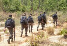 लातेहार में जेजेएमपी के दो उग्रवादी हथियारों के साथ गिरफ्तार