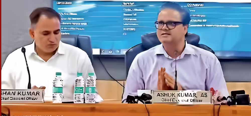 दिल्ली में 30 जून से शुरू होगा स्पेशल इंटेंसिव रिवीजन (SIR), 13,033 बीएलओ करेंगे घर-घर सर्वे दिल्ली में 30 जून से शुरू होगा स्पेशल इंटेंसिव रिवीजन (SIR), 13,033 बीएलओ करेंगे घर-घर सर्वे