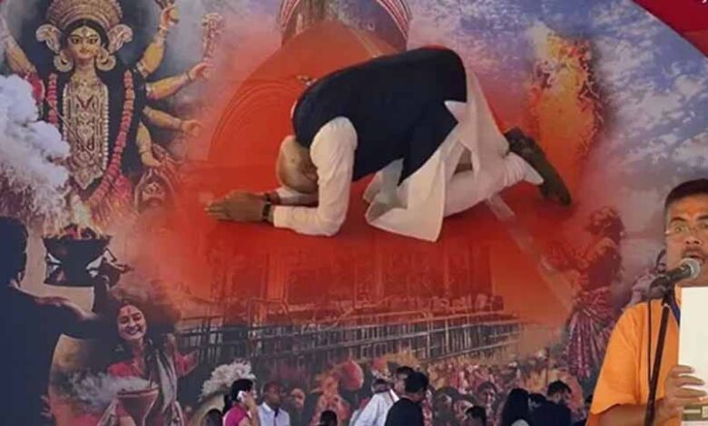बंगाल की पहली बीजेपी सरकार के शपथ में भावनाएं, सम्मान और राजनीतिक संदेश