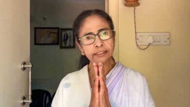 करारी हार के बाद ममता बनर्जी को झटका, कांग्रेस और लेफ्ट ने BJP के खिलाफ गठबंधन से किया इनकार करारी हार के बाद ममता बनर्जी को झटका, कांग्रेस और लेफ्ट ने BJP के खिलाफ गठबंधन से किया इनकार