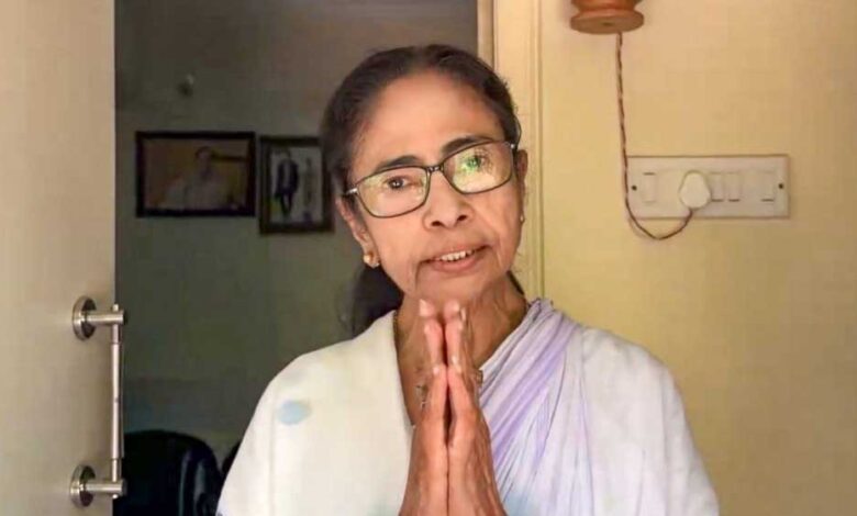 करारी हार के बाद ममता बनर्जी को झटका, कांग्रेस और लेफ्ट ने BJP के खिलाफ गठबंधन से किया इनकार