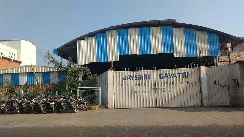 मिल्क मैजिक में मिलावट का बड़ा खुलासा: पाम ऑयल मिलाकर तैयार हो रहे थे डेयरी प्रोडक्ट