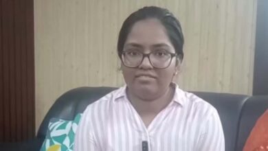 CBSE 12वीं में रांची की भव्या रंजन ने रचा इतिहास, 99.8% के साथ बनीं नेशनल टॉपर CBSE 12वीं में रांची की भव्या रंजन ने रचा इतिहास, 99.8% के साथ बनीं नेशनल टॉपर