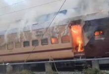 सासाराम-पटना इंटरसिटी की जनरल बोगी में लगी आग, स्टेशन पर मची अफरा-तफरी