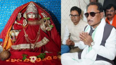 सुशासन तिहार के दौरान कोसला धाम पहुंचे Vishnu Deo Sai, माता कौशल्या मंदिर में की पूजा-अर्चना सुशासन तिहार के दौरान कोसला धाम पहुंचे Vishnu Deo Sai, माता कौशल्या मंदिर में की पूजा-अर्चना