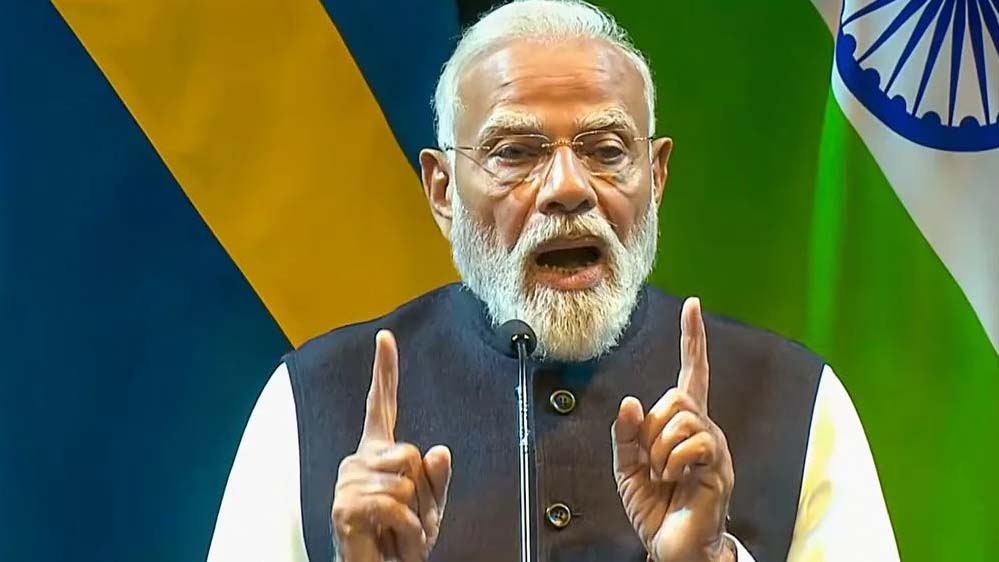 यूरोप दौरे पर PM मोदी का बड़ा दांव, दुनिया भर के निवेशकों को भारत आने का खुला न्योता यूरोप दौरे पर PM मोदी का बड़ा दांव, दुनिया भर के निवेशकों को भारत आने का खुला न्योता