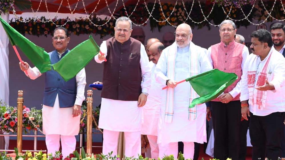 केंद्रीय गृह मंत्री अमित शाह ने रायपुर में अत्याधुनिक ‘नेक्स्ट जेन सीजी डायल-112 सेवा’ और मोबाइल फॉरेंसिक वैन का किया शुभारंभ केंद्रीय गृह मंत्री अमित शाह ने रायपुर में अत्याधुनिक ‘नेक्स्ट जेन सीजी डायल-112 सेवा’ और मोबाइल फॉरेंसिक वैन का किया शुभारंभ