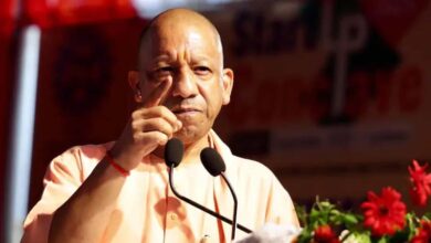 20,000 नए शिक्षक व अनुदेशक बेसिक शिक्षा के कायाकल्प को बनाएंगे और मजबूत: सीएम योगी 20,000 नए शिक्षक व अनुदेशक बेसिक शिक्षा के कायाकल्प को बनाएंगे और मजबूत: सीएम योगी