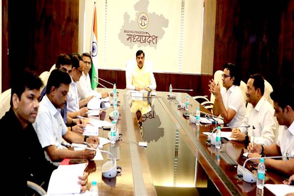विमानन क्षेत्र में मध्यप्रदेश को बनाएं रोल मॉडल : मुख्यमंत्री डॉ.यादव विमानन क्षेत्र में मध्यप्रदेश को बनाएं रोल मॉडल : मुख्यमंत्री डॉ.यादव