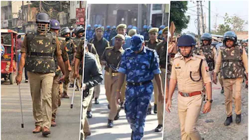 बकरीद पर दिल्ली में सुरक्षा कड़ी, संवेदनशील इलाकों में पुलिस का फ्लैग मार्च बकरीद पर दिल्ली में सुरक्षा कड़ी, संवेदनशील इलाकों में पुलिस का फ्लैग मार्च