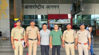 चीन से लौटते ही गिरफ्तार हुआ देवास पटाखा फैक्ट्री ब्लास्ट का मास्टरमाइंड, 6 लोगों की गई थी जान चीन से लौटते ही गिरफ्तार हुआ देवास पटाखा फैक्ट्री ब्लास्ट का मास्टरमाइंड, 6 लोगों की गई थी जान