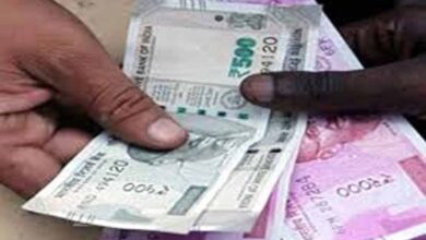 गोरखपुर थाने में रिश्वतखोरी का वीडियो वायरल, पासपोर्ट सत्यापन के नाम पर वसूली का आरोप