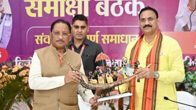 सुशासन तिहार का उद्देश्य शासन की योजनाओं का लाभ अंतिम व्यक्ति तक पहुंचाना – मुख्यमंत्री विष्णु देव साय सुशासन तिहार का उद्देश्य शासन की योजनाओं का लाभ अंतिम व्यक्ति तक पहुंचाना – मुख्यमंत्री विष्णु देव साय