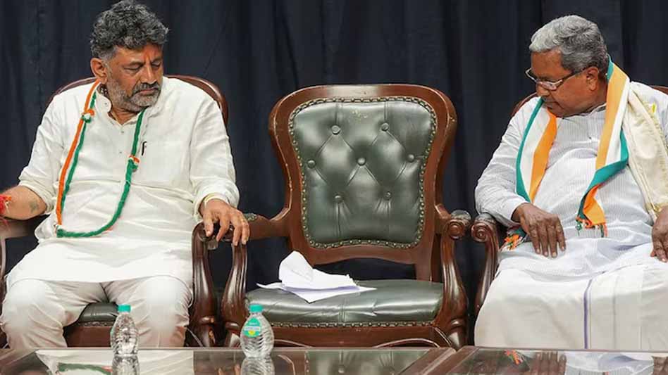 कर्नाटक में ‘बिहार फॉर्मूला’ की चर्चा, सिद्धारमैया राज्यसभा तो बेटे को मंत्री पद? कर्नाटक में ‘बिहार फॉर्मूला’ की चर्चा, सिद्धारमैया राज्यसभा तो बेटे को मंत्री पद?