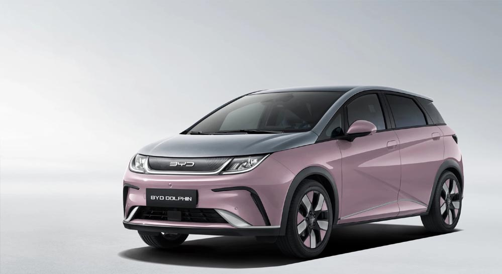 1000Km रेंज और पेट्रोल बैकअप के साथ BYD Dolphin लॉन्च, EV मार्केट में मचाएगी धमाल 1000Km रेंज और पेट्रोल बैकअप के साथ BYD Dolphin लॉन्च, EV मार्केट में मचाएगी धमाल