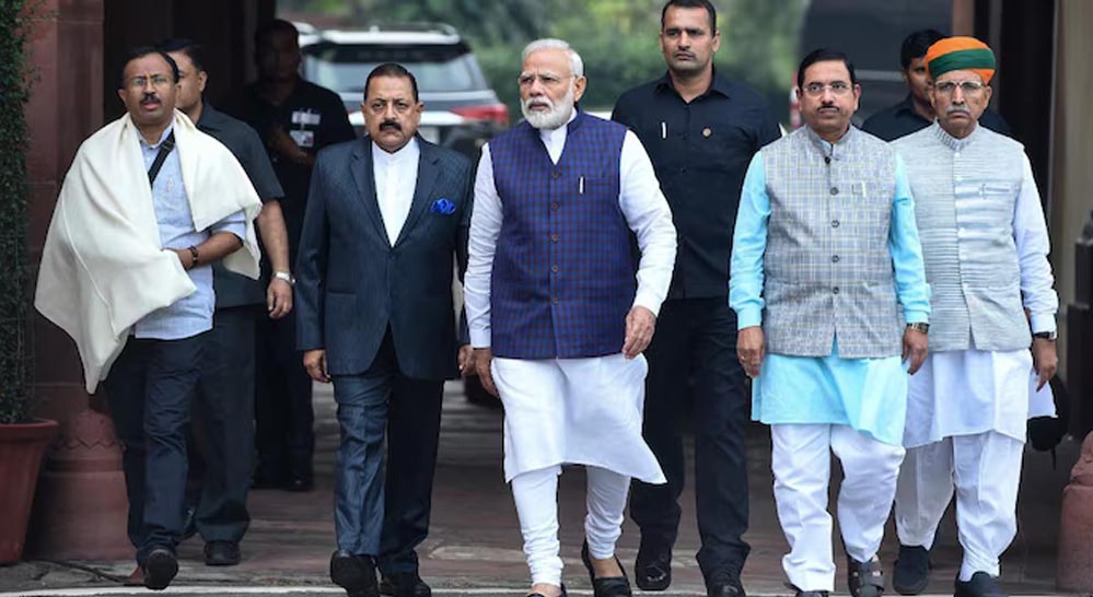 मोदी सरकार की नई स्कीम का बड़ा तोहफा, मिलेगा कैश, आसान लोन और इंश्योरेंस का लाभ मोदी सरकार की नई स्कीम का बड़ा तोहफा, मिलेगा कैश, आसान लोन और इंश्योरेंस का लाभ