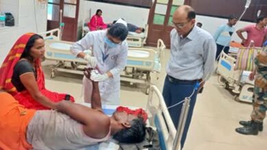 महाराष्ट्र में जहरीली शराब का कहर! 15 लोगों की मौत, कई जिंदगी और मौत के बीच महाराष्ट्र में जहरीली शराब का कहर! 15 लोगों की मौत, कई जिंदगी और मौत के बीच