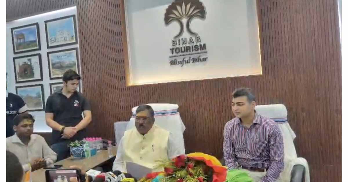 बिहार पर्यटन विभाग पांच वर्षों में 20 लाख रोजगार देने की योजना पर काम तेज करेगा बिहार पर्यटन विभाग पांच वर्षों में 20 लाख रोजगार देने की योजना पर काम तेज करेगा